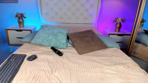 Snapshot of cherryy_boy chatting on 11/15/25, 09:00 Matias online show from 11/15/25, 09:00