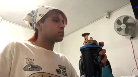 Snapshot of cherryyblossm chatting on 11/13/25, 04:33 CHERRY online show from 11/13/25, 04:33