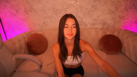 cherryylulu online show from 09/15/25, 08:03