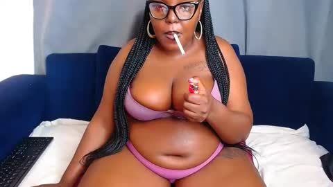 Snapshot of cherryyummy69 chatting on 09/29/25, 10:42 cherryyummy69 online show from 09/29/25, 10:42