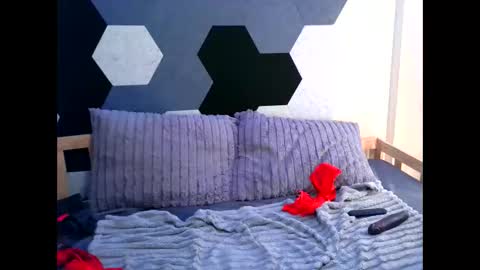 Snapshot of cheyennel chatting on 12/04/25, 08:34 cheyennel online show from 12/04/25, 08:34