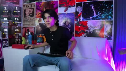 Snapshot of cheys_mast chatting on 05/31/26, 06:53 Cheys online show from 05/31/26, 06:53
