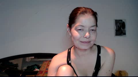 Snapshot of chiara177 chatting on 01/25/25, 09:35 Chiara online show from 01/25/25, 09:35