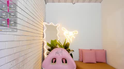 Chiara  online show from 02/05/25, 10:22