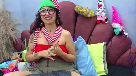 Snapshot of chiarajjones chatting on 12/03/25, 12:47 CHIARA online show from 12/03/25, 12:47