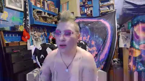 CurvySiren online show from 12/14/25, 06:19