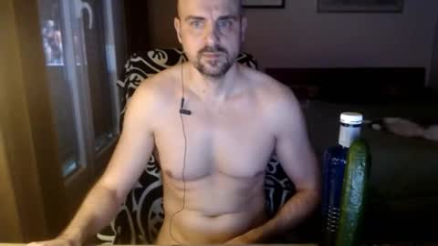 Snapshot of chicocam1983 chatting on 03/14/26, 04:45 chicocam1983 online show from 03/14/26, 04:45