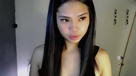 Snapshot of chictemptation_ chatting on 03/10/26, 12:48 CRISTINE3. online show from 03/10/26, 12:48