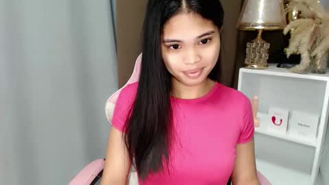 Snapshot of chictemptation_ chatting on 04/14/26, 10:49 CRISTINE3. online show from 04/14/26, 10:49