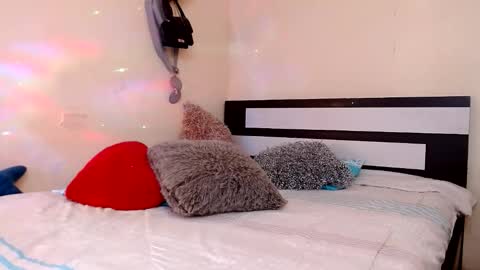  Valentina  online show from 05/05/26, 08:50