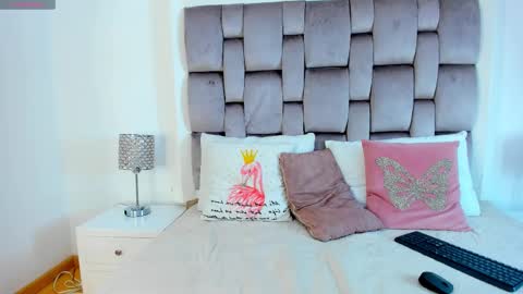 Chiki online show from 10/12/25, 07:46