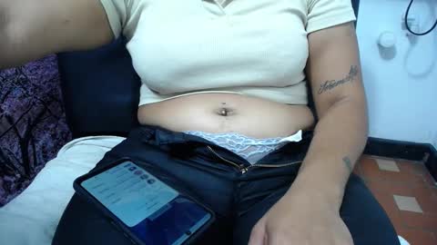 Chikys   online show from 11/10/25, 02:38