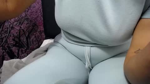 Chikys   online show from 12/01/25, 03:28