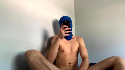 chill_fit_guy online show from 09/30/25, 01:27
