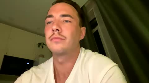Snapshot of chill_guy13 chatting on 06/10/26, 10:19 ChillyVillie online show from 06/10/26, 10:19