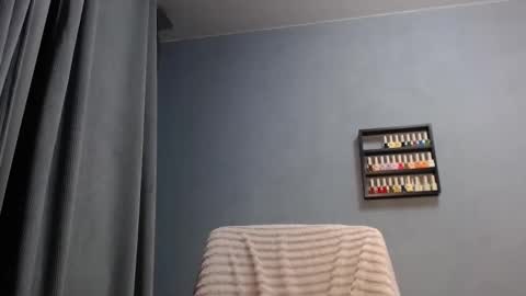 Snapshot of chill_julie chatting on 11/19/25, 06:08 Juliet online show from 11/19/25, 06:08