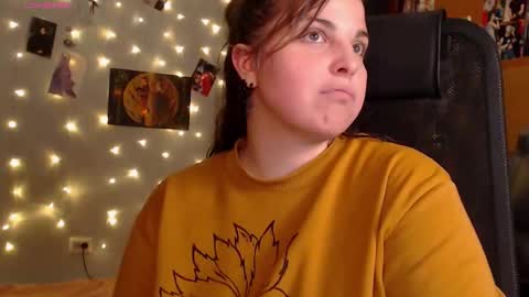 Saya online show from 09/28/25, 09:42