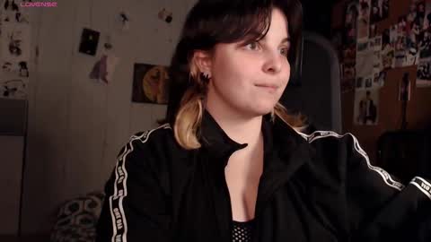 Saya online show from 11/30/25, 09:08