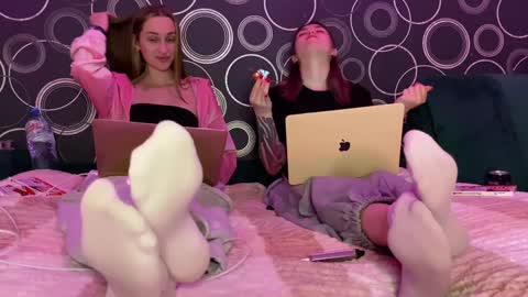 Snapshot of chillgoddess chatting on 12/10/24, 05:00 Goddess Vika - owner of all ur money online show from 12/10/24, 05:00