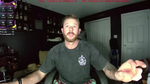 Snapshot of chillinthemosttt chatting on 11/24/25, 03:39 Chillinthemosttt online show from 11/24/25, 03:39