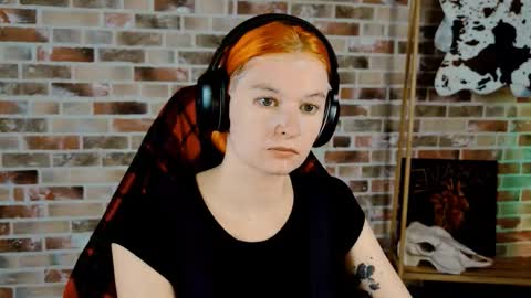 Bella online show from 09/17/25, 05:09