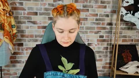 Bella online show from 10/02/25, 05:14