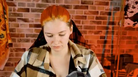 Bella online show from 10/21/25, 05:08