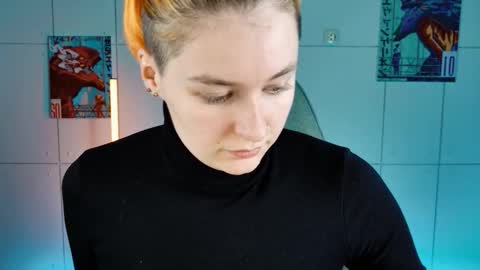 Bella online show from 11/21/25, 09:08