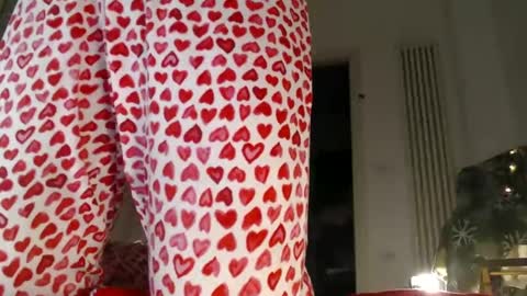 yoursensualparadise online show from 02/08/25, 02:04