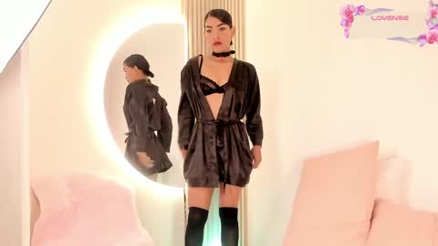 Snapshot of chinese_goddess chatting on 05/10/26, 10:42 Schedule 7am to 2pm Col online show from 05/10/26, 10:42