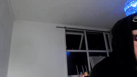 chinomanelli online show from 10/30/25, 05:42