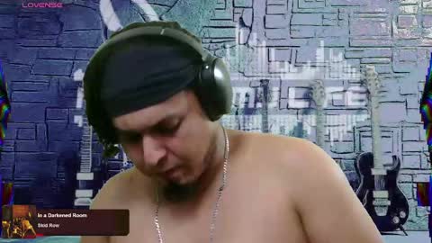 Enrique online show from 02/18/25, 08:47