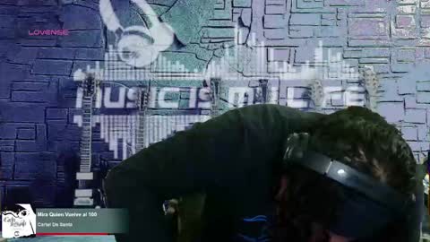 Enrique online show from 02/26/25, 01:41