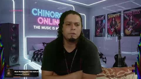 Snapshot of chinoroz chatting on 09/19/25, 07:21 Enrique online show from 09/19/25, 07:21