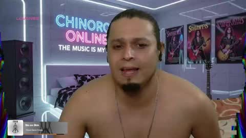 Snapshot of chinoroz chatting on 09/21/25, 07:21 Enrique online show from 09/21/25, 07:21