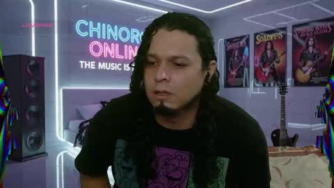 Snapshot of chinoroz chatting on 09/24/25, 07:55 Enrique online show from 09/24/25, 07:55