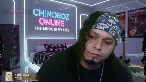 Snapshot of chinoroz chatting on 10/04/25, 08:12 Enrique online show from 10/04/25, 08:12