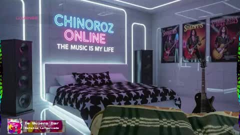 Snapshot of chinoroz chatting on 10/06/25, 12:30 Enrique online show from 10/06/25, 12:30