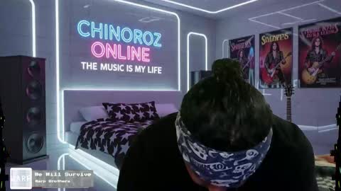 Snapshot of chinoroz chatting on 10/07/25, 12:57 Enrique online show from 10/07/25, 12:57