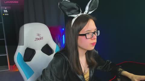chio_mio online show from 02/23/25, 12:59