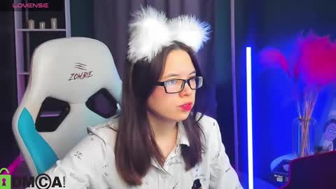 chio_mio online show from 02/28/25, 10:09