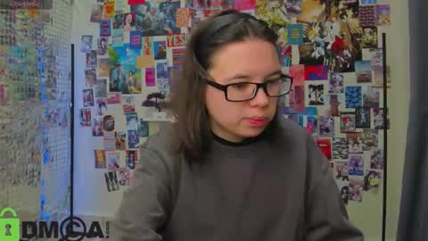 Snapshot of chio_mio chatting on 10/18/25, 02:14 chio_mio online show from 10/18/25, 02:14