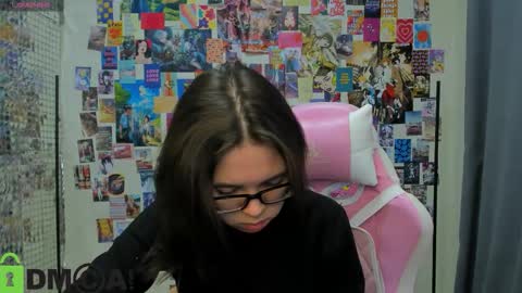 Snapshot of chio_mio chatting on 10/27/25, 03:10 chio_mio online show from 10/27/25, 03:10