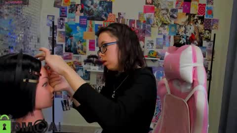 Snapshot of chio_mio chatting on 10/31/25, 02:23 chio_mio online show from 10/31/25, 02:23