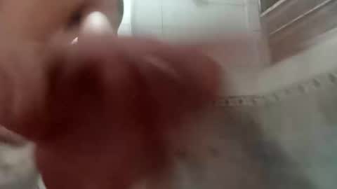 Snapshot of chispahot69 chatting on 10/16/25, 11:33 chispahot69 online show from 10/16/25, 11:33