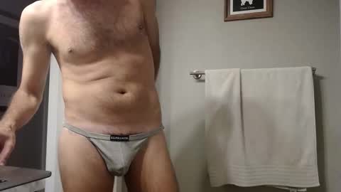 Snapshot of chitownaries82 chatting on 11/01/25, 07:05 Chitown Aries online show from 11/01/25, 07:05