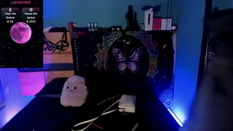 Chloeallennn  online show from 06/09/26, 09:43