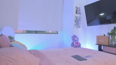 Snapshot of chloe__daviss chatting on 02/22/26, 10:52 CHLOE online show from 02/22/26, 10:52