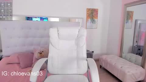 Chloe online show from 09/14/25, 11:53