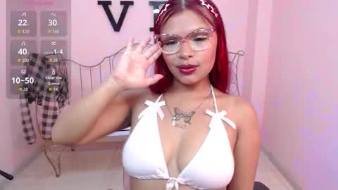 Snapshot of chloe_adams_x chatting on 03/17/26, 02:27 Cloe online show from 03/17/26, 02:27